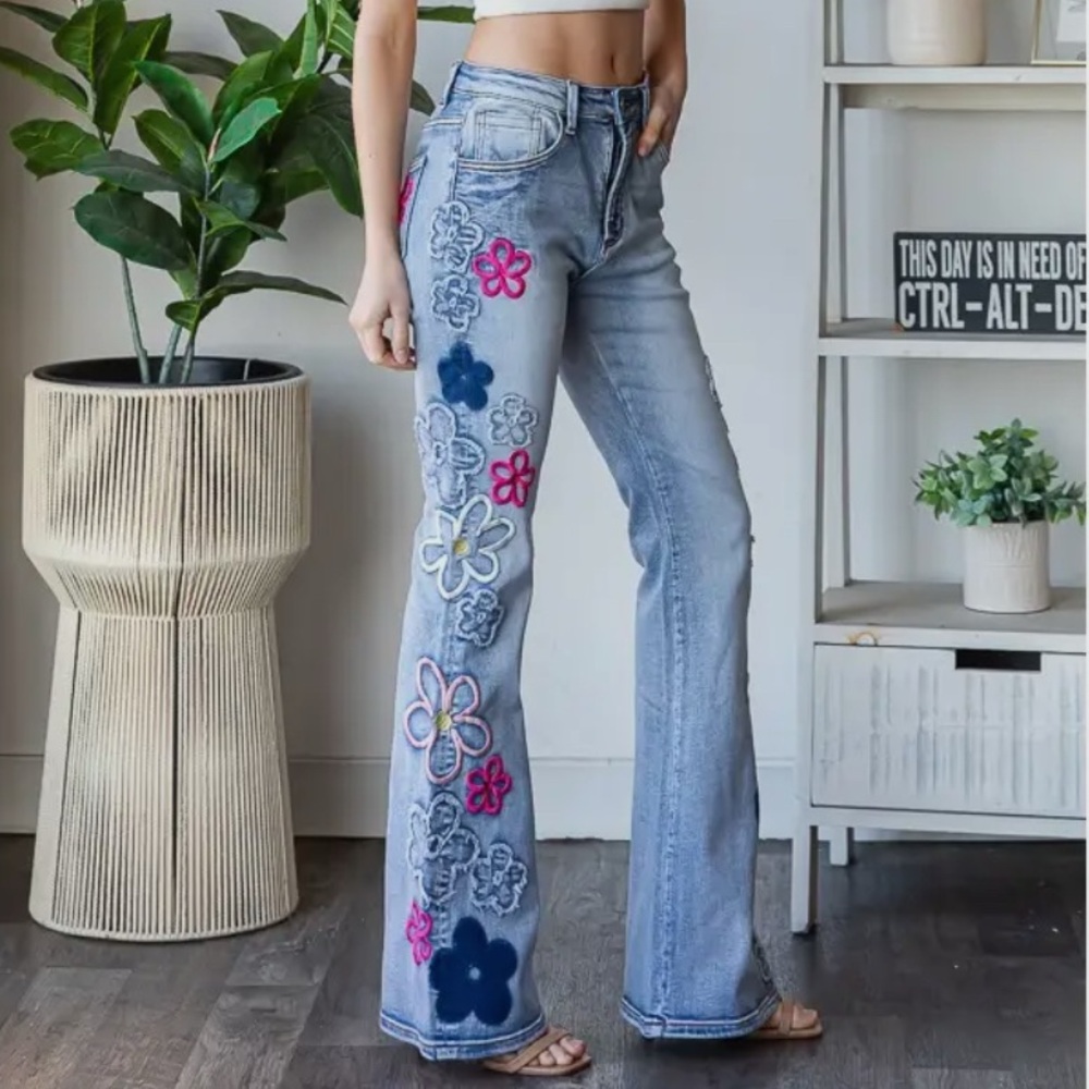 Oli & Hali Washed Embroidery Denim Pants